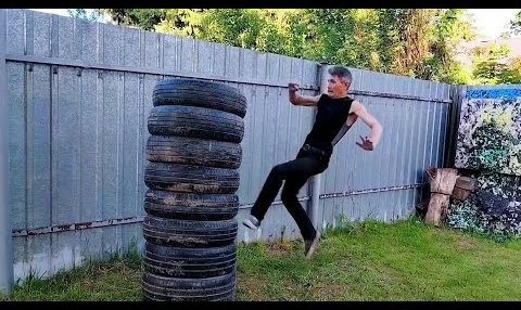 YouTube: Круговой удар ногой в прыжке с разворота на 360 градусов. Торнадо в связке с другими ударами ногами.