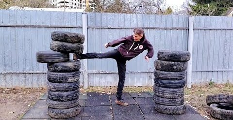 YouTube: Каратэ в самообороне - 3. Стопорящие удары ногами. Мае-гери, Йоко-гери.