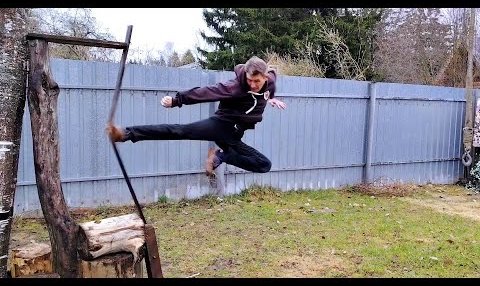 YouTube: Тамэсивари. Ломаю доски. Тоби Йоко-гери, Мае-гери, Маваши-гери, Ура Маваши-гери.